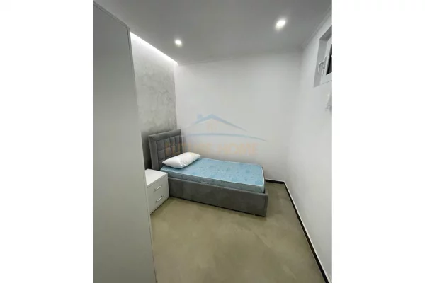 Shtepi me qera Apartament ne Durres, 2+1, Mobilimi E mobiluar, Pagesa 450  Euro.