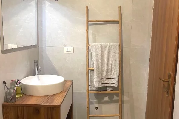 Shtepi me qera Apartament ne Tirane, 1+1, Mobilimi E mobiluar, Pagesa 600  Euro.