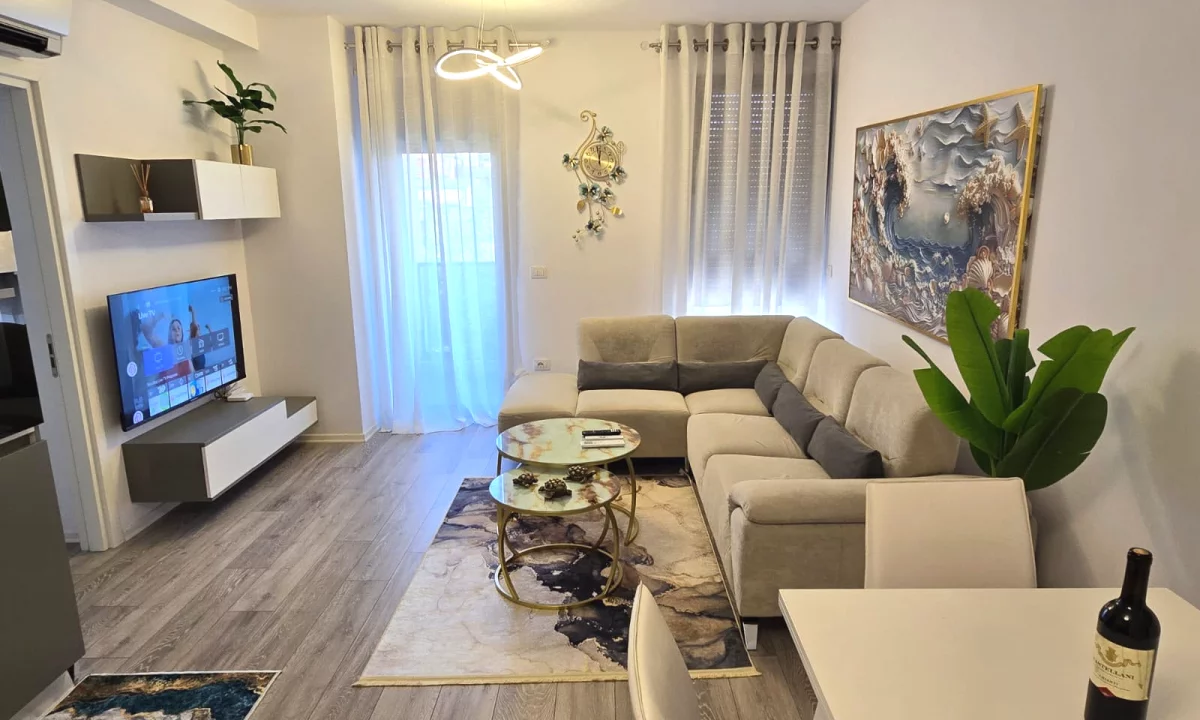 Shtepi me qera Apartament ne Tirane, 1+1, Mobilimi E mobiluar, Pagesa 60,000  Leke.