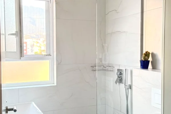 Shtepi me qera Apartament ne Tirane, 1+1, Mobilimi E mobiluar, Pagesa 500  Euro.