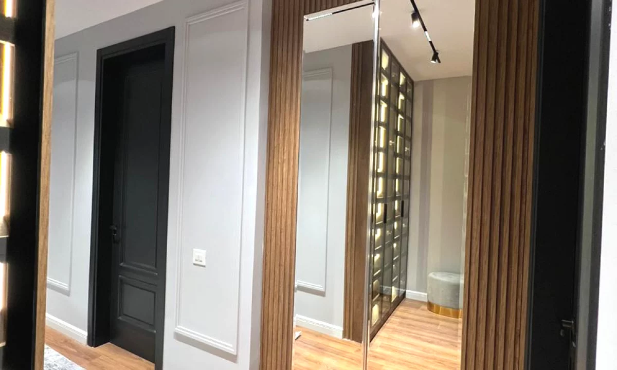 Shtepi me qera Apartament ne Tirane, 2+1, Mobilimi E mobiluar, Pagesa 1,200  Euro.