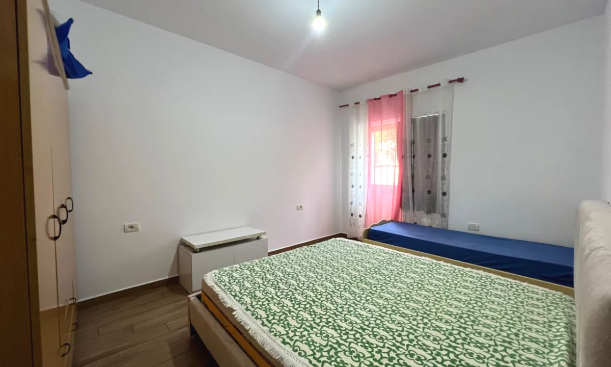 Shtepi me qera Apartament ne Tirane, 1+1, Mobilimi E mobiluar, Pagesa 40,000  Leke.