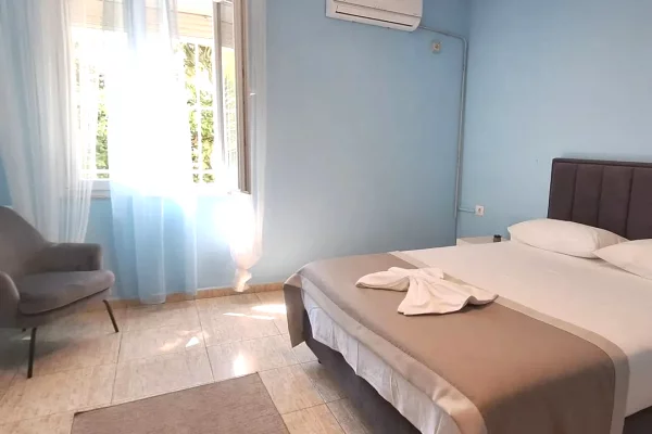 Shtepi me qera Shtepi Private ne Tirane, 2+1, Mobilimi E mobiluar, Pagesa 650  Euro.