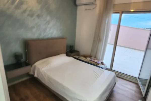 Shtepi ne shitje Apartament ne Durres, 2+1, Mobilimi E mobiluar, Pagesa 159,000  Euro.