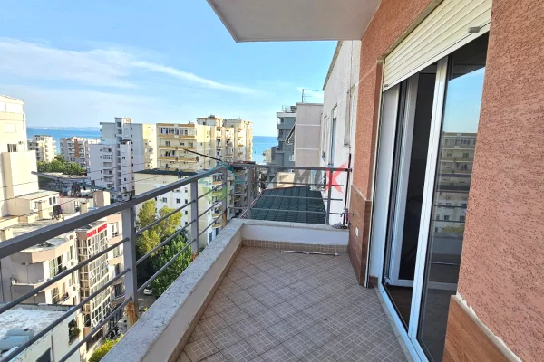 Shtepi ne shitje Apartament ne Durres, 2+1, Mobilimi E mobiluar, Pagesa 145,000  Euro.