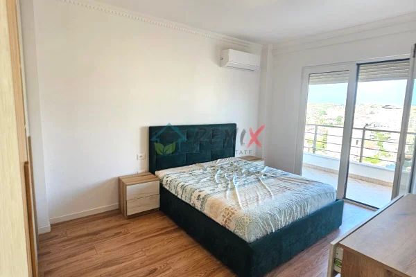 Shtepi ne shitje Apartament ne Durres, 2+1, Mobilimi E mobiluar, Pagesa 145,000  Euro.