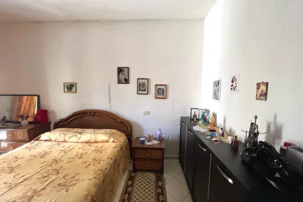Shtepi ne shitje Shtepi Private ne Vlore, 2+1, Mobilimi E mobiluar, Pagesa 152,000  Euro.