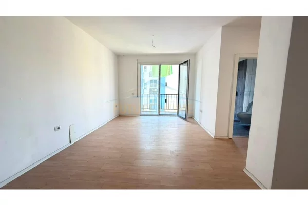 Shtepi ne shitje 2+1 ne Tirane - 183,000 Euro