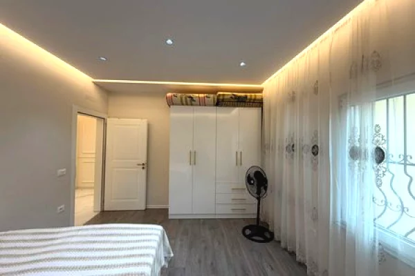 Shtepi me qera 2+1 ne Tirane - 850 Euro
