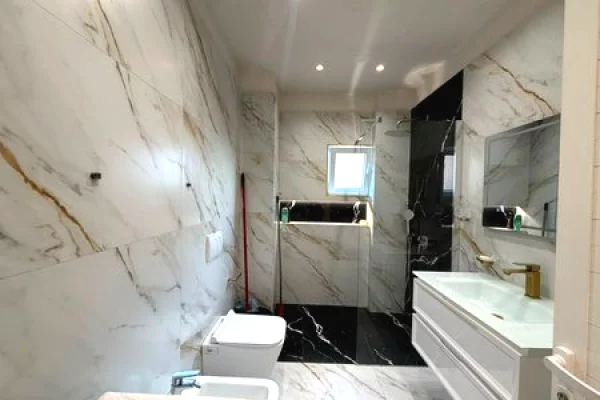 Shtepi me qera Apartament ne Tirane, 2+1, Mobilimi E mobiluar, Pagesa 850  Euro.