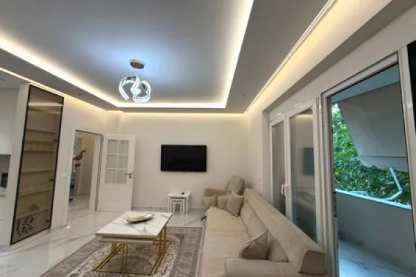 Shtepi me qera Apartament ne Tirane, 2+1, Mobilimi E mobiluar, Pagesa 850  Euro.