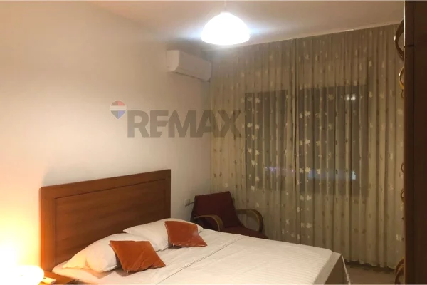 Shtepi me qera Apartament ne Tirane, 1+1, Mobilimi E mobiluar, Pagesa 550  Euro.