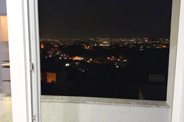 Shtepi me qera Shtepi Private ne Tirane, 1+1, Mobilimi E mobiluar, Pagesa 35,000  Leke.