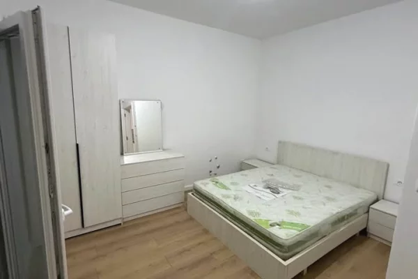 Shtepi me qera Shtepi Private ne Tirane, 1+1, Mobilimi E mobiluar, Pagesa 35,000  Leke.