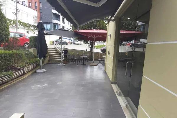 Ambient biznesi ne shitje 2+1 ne Tirane - 310,000 Euro