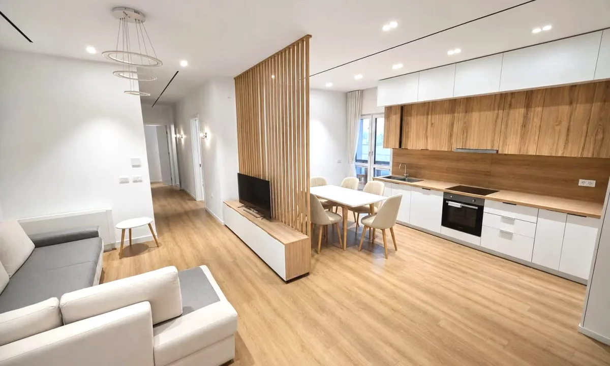 Shtepi me qera Apartament ne Tirane, 3+1, Mobilimi E mobiluar, Pagesa 1,200  Euro.