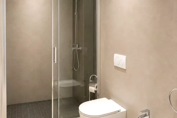 Shtepi me qera Apartament ne Tirane, 3+1, Mobilimi E mobiluar, Pagesa 1,200  Euro.