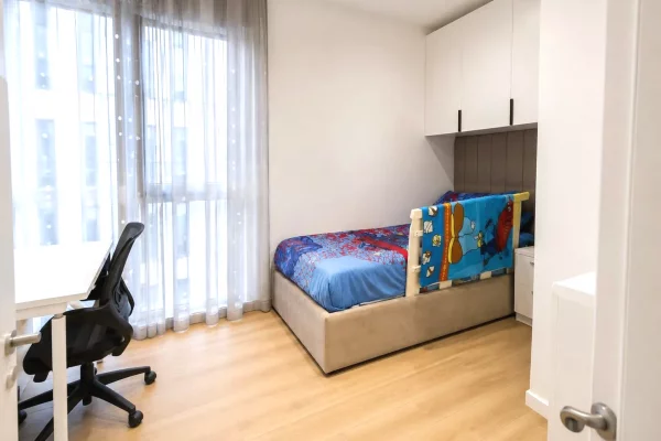Shtepi me qera Apartament ne Tirane, 3+1, Mobilimi E mobiluar, Pagesa 1,200  Euro.