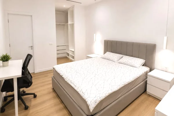 Shtepi me qera Apartament ne Tirane, 3+1, Mobilimi E mobiluar, Pagesa 1,200  Euro.
