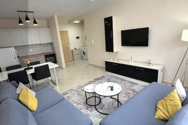 Shtepi me qera Apartament ne Tirane, 1+1, Mobilimi E mobiluar, Pagesa 50,000  Leke.