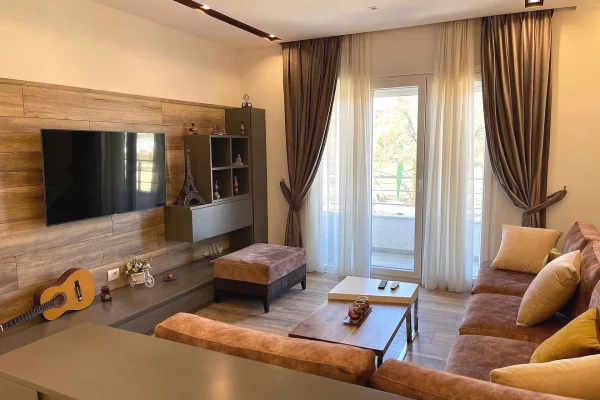 House for Rent Apartment in Tirana, 3+1, Furniture Furnished, Payment 130,000  Leke.