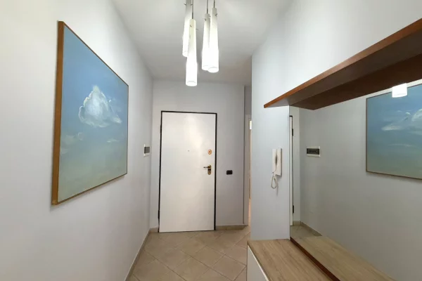 Shtepi me qera Apartament ne Tirane, 2+1, Mobilimi E mobiluar, Pagesa 100,000  Leke.