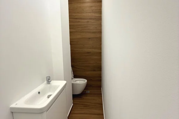 Shtepi me qera Apartament ne Tirane, 2+1, Mobilimi E mobiluar, Pagesa 1,500  Euro.