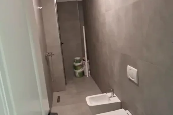 Shtepi me qera Apartament ne Tirane, 1+1, Mobilimi E mobiluar, Pagesa 700  Euro.