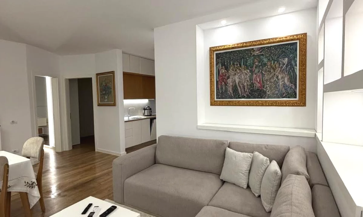 Shtepi me qera Apartament ne Tirane, 2+1, Mobilimi E mobiluar, Pagesa 60,000  Leke.