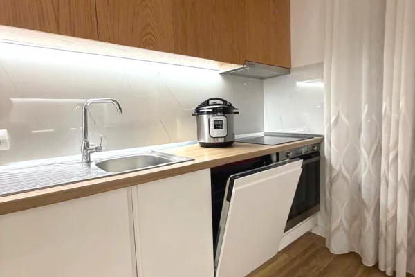 Shtepi me qera Apartament ne Tirane, 2+1, Mobilimi E mobiluar, Pagesa 60,000  Leke.