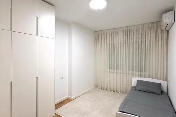 Shtepi me qera Apartament ne Tirane, 2+1, Mobilimi E mobiluar, Pagesa 60,000  Leke.