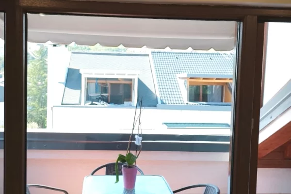 Shtepi me qera Apartament ne Tirane, 3+1, Mobilimi E mobiluar, Pagesa 2,000  Euro.