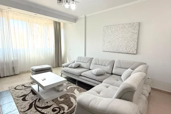 Shtepi me qera 3+1 ne Tirane - 1,000 Euro