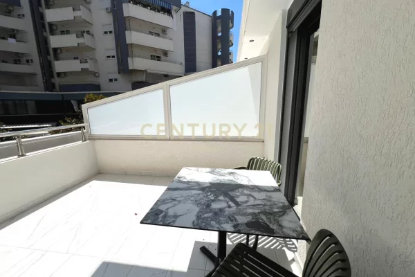 Shtepi ne shitje Apartament ne Vlore, 2+1, Mobilimi E mobiluar, Pagesa 210,000  Euro.