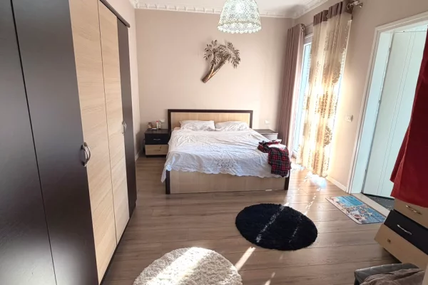 Apartament 2+1+2 / 2 Ballkone në Shitje pranë Pazarit të Ri