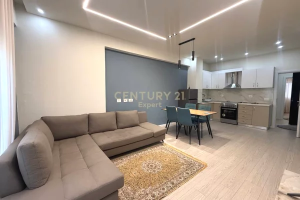 APARTAMENT 1+1 NE RRUGEN E BARRIKADAVE PER QIRA!