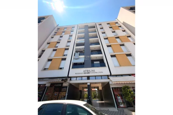 Shtepi ne shitje Apartament ne Tirane, 2+1, Mobilimi Bosh, pa mobiluar, Pagesa 198,000  Euro.