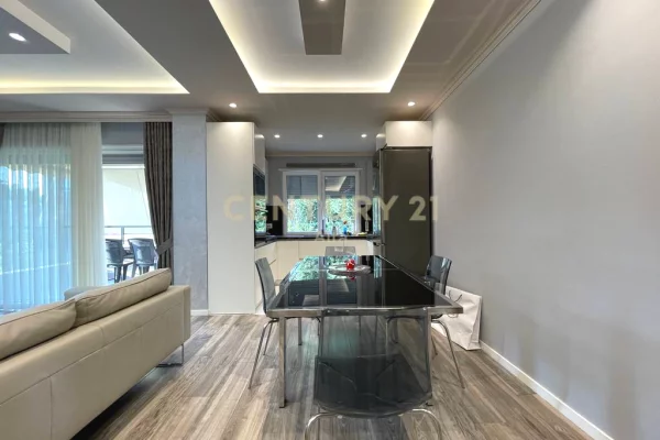 Shtepi me qera Apartament ne Tirane, 1+1, Mobilimi E mobiluar, Pagesa 900  Euro.