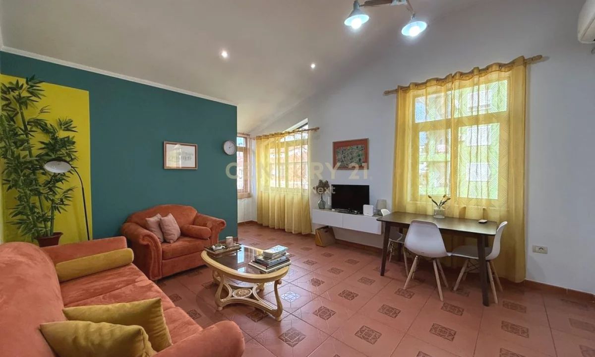 Shtepi me qera Apartament ne Tirane, 2+1, Mobilimi E mobiluar, Pagesa 80,000  Leke.