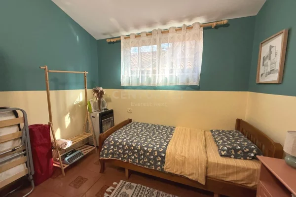 Shtepi me qera Apartament ne Tirane, 2+1, Mobilimi E mobiluar, Pagesa 80,000  Leke.