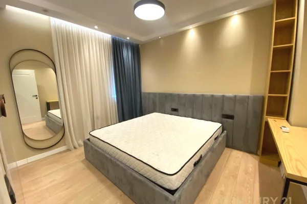 Shtepi me qera Apartament ne Tirane, 2+1, Mobilimi E mobiluar, Pagesa 1,100  Euro.