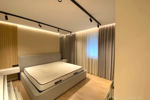 Shtepi me qera Apartament ne Tirane, 2+1, Mobilimi E mobiluar, Pagesa 1,100  Euro.
