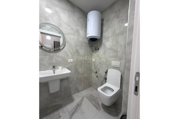 Shtepi me qera Apartament ne Durres, Garsoniere, Mobilimi E mobiluar, Pagesa 300  Euro.