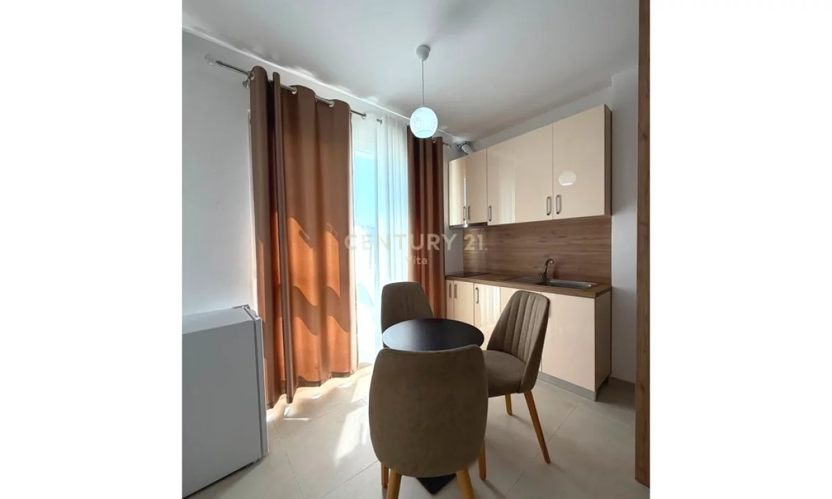 Shtepi me qera Apartament ne Durres, Garsoniere, Mobilimi E mobiluar, Pagesa 300  Euro.