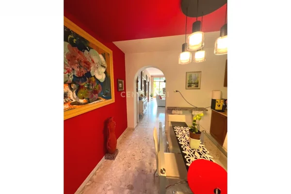 Shtepi ne shitje Shtepi Private ne Durres, 4+1, Mobilimi E mobiluar, Pagesa 370,000  Euro.