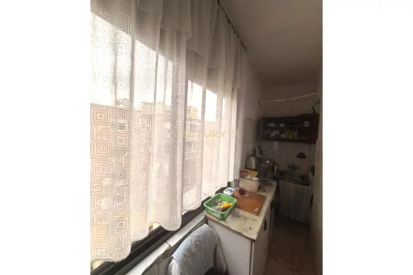 Shtepi ne shitje Apartament ne Tirane, 2+1, Mobilimi E mobiluar, Pagesa 150,000  Euro.