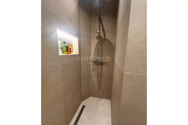 Shtepi me qera Apartament ne Tirane, 2+1, Mobilimi E mobiluar, Pagesa 1,500  Euro.