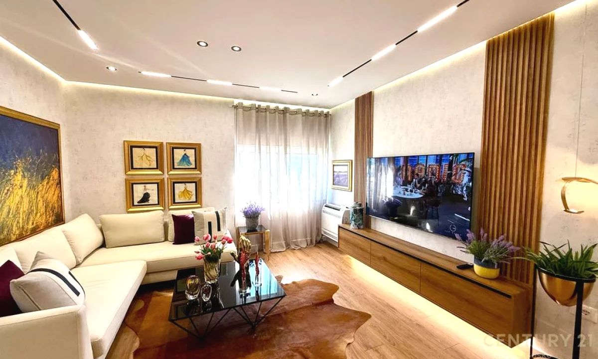 Shtepi ne shitje Apartament ne Tirane, 2+1, Mobilimi E mobiluar, Pagesa 259,000  Euro.