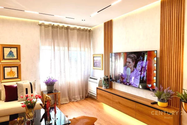 Shtepi ne shitje Apartament ne Tirane, 2+1, Mobilimi E mobiluar, Pagesa 259,000  Euro.