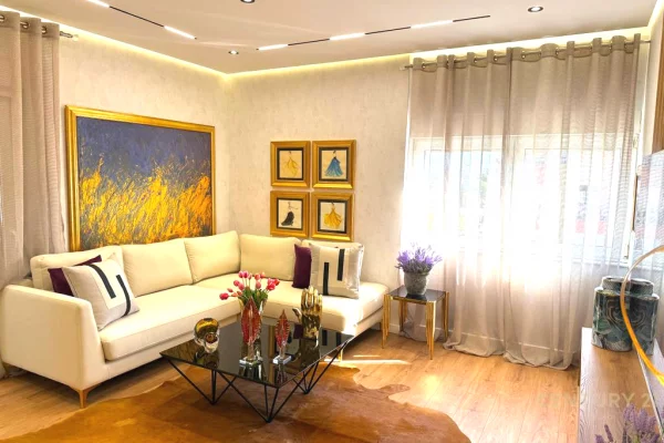 Shtepi ne shitje Apartament ne Tirane, 2+1, Mobilimi E mobiluar, Pagesa 259,000  Euro.